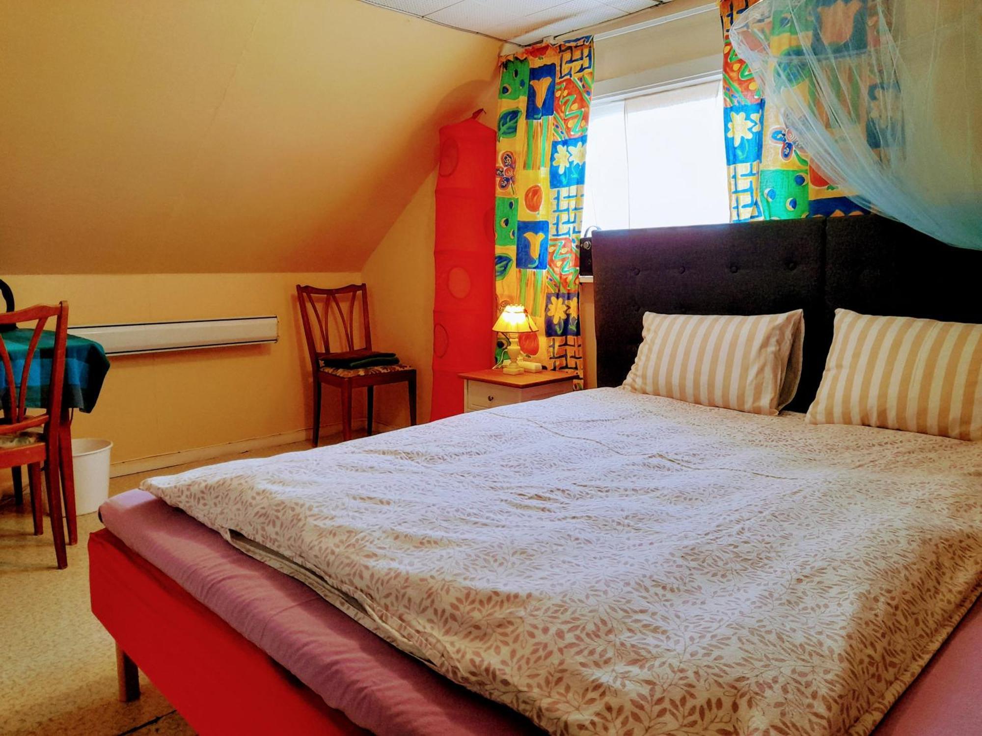 Small Bedroom, Outside Toilet, Shower Kitchen, 120 M From Sandbach Bräcke Exterior photo
