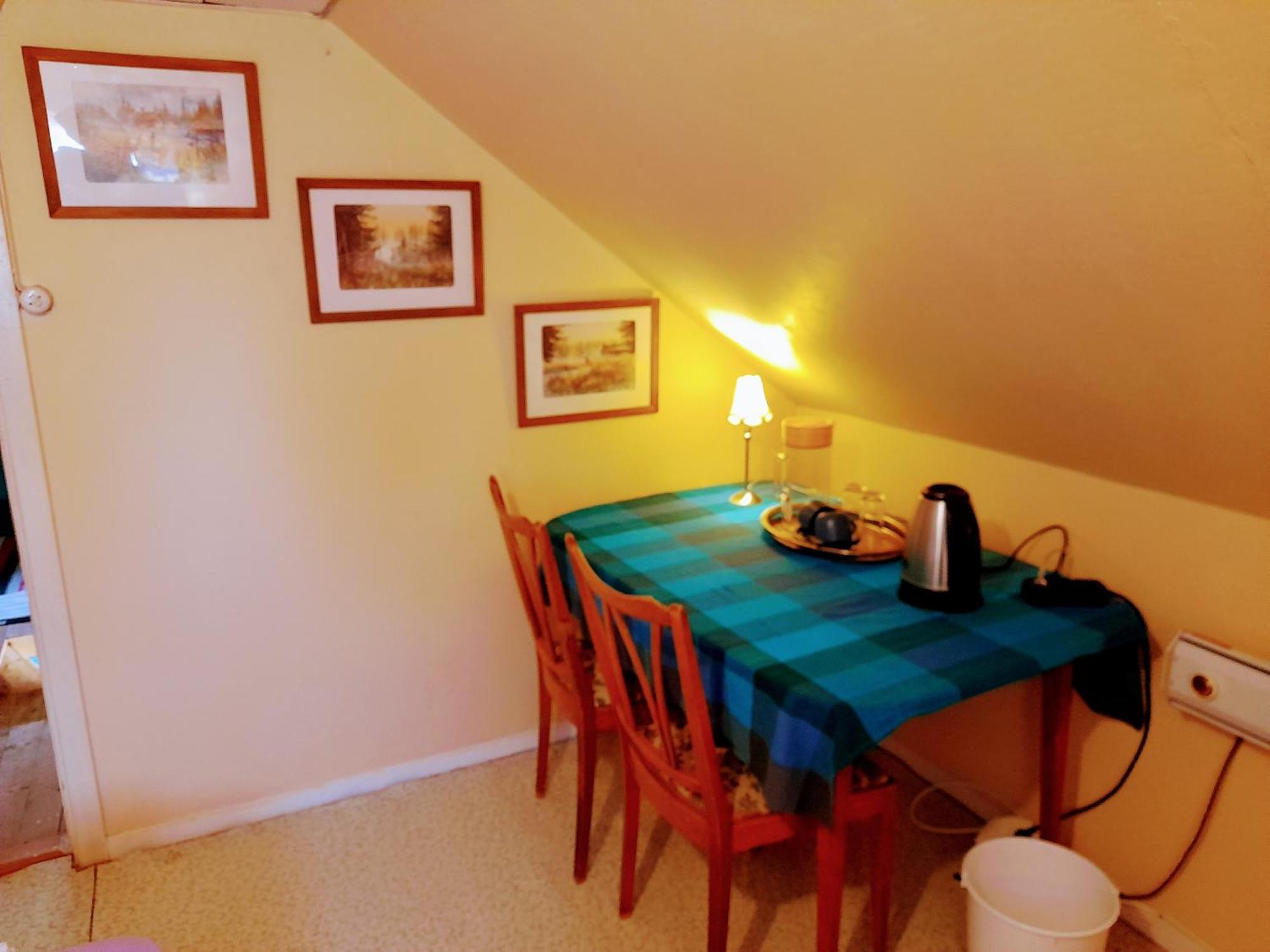 Small Bedroom, Outside Toilet, Shower Kitchen, 120 M From Sandbach Bräcke Exterior photo